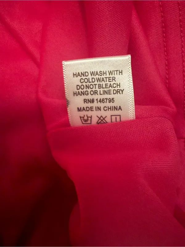 NWOT VICI Fuchsia Long Sleeve Cutout Maxi Dress SIZE SMALL - Image 8