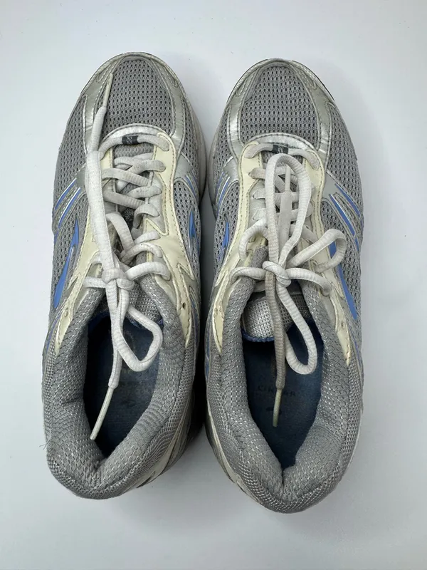Brooks Addiction Running Shoes Size 10 D - Image 3