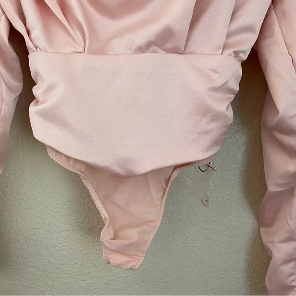 House of CB Giselle Blush pink Satin Bodysuit size‎ XS NWOT - Image 5
