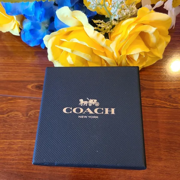 Coach Slider Bracelet - Image 11