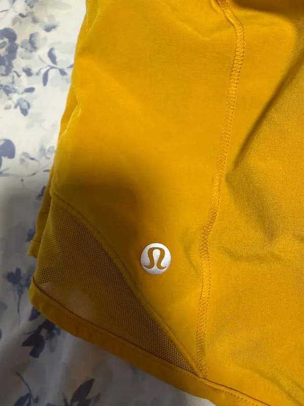 Yellow Lululemon Shorts Hotty Hot 2.5" - Image 5