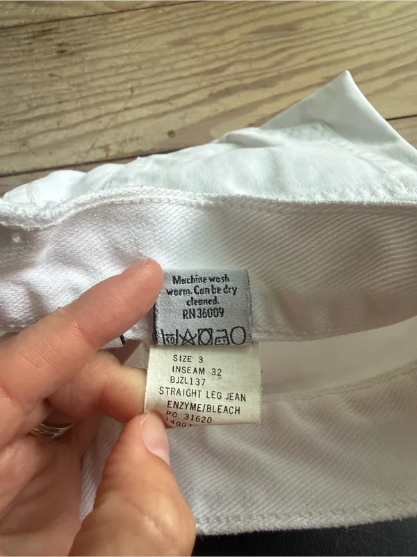 Vintage Calvin Klein White Denim Jeans size 3 - Image 5