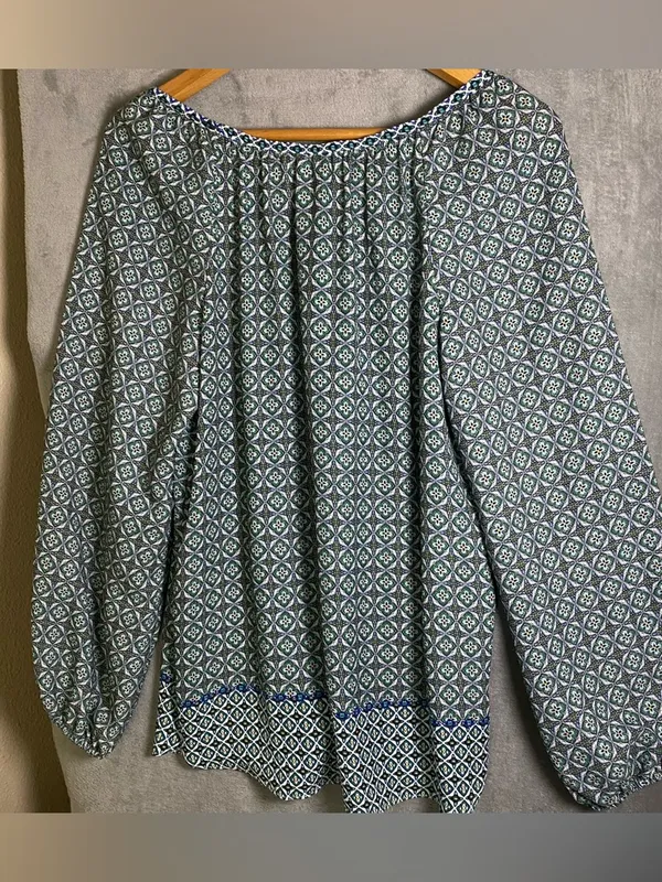 Max studio‎ boho long sleeve v neck size Large Blouse work modest - Image 8