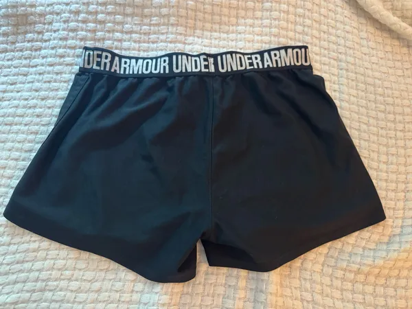 Under Armour Shorts - Image 2