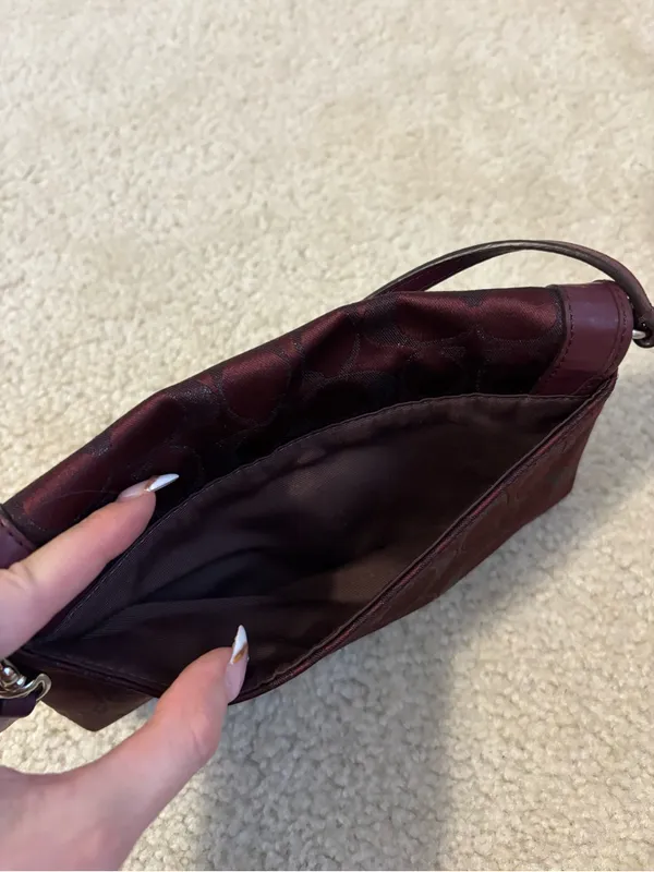 Coach Burgundy Signature Turnlock Shoulder Bag - Image 3