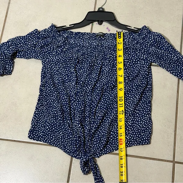 Express Women Navy Blue‎ Polka Dot Top Blouse Off Shoulder size S - Image 6
