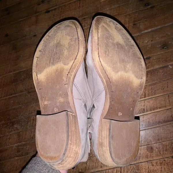 Sam Edelman beige side zippers 8.5 ankle booties - Image 2