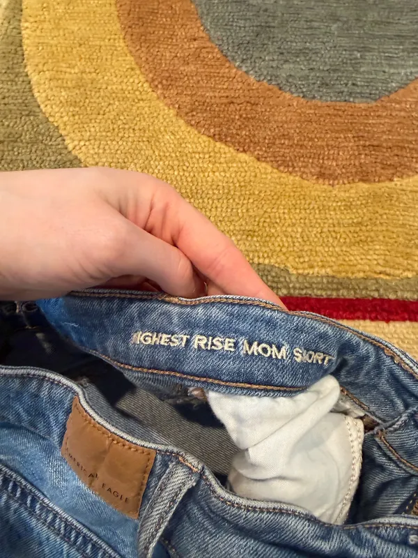 American Eagle Outfitters Highest Rise Mom Shorts Denim Jean Shorts Distressed 0 - Image 4