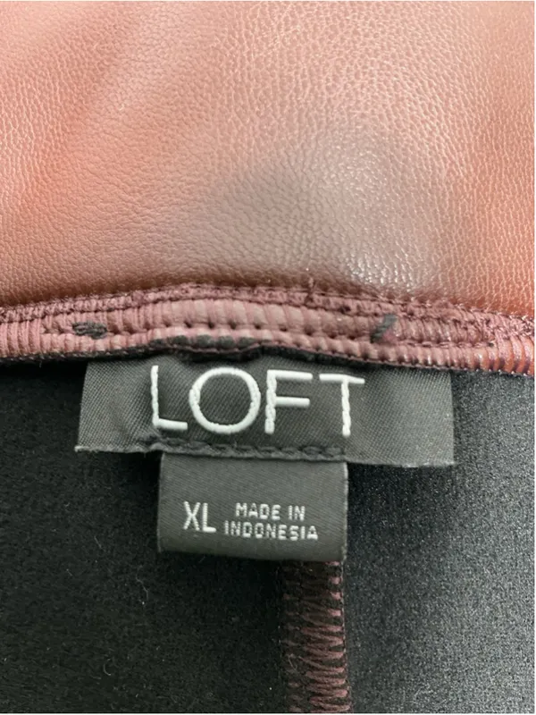Womans Excellent Loft Faux Leather Pants XL. Down Pullon Elastic Waist - Image 3