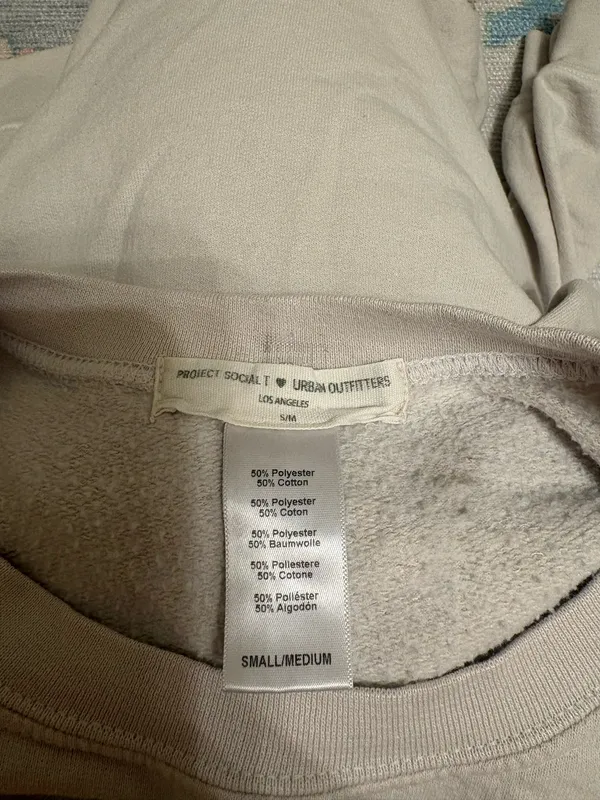 Urban Outfitters Sweatshirt - Image 4