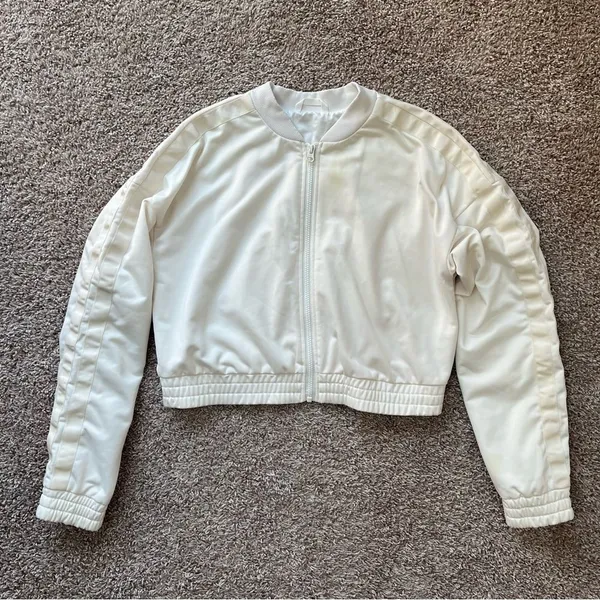 Prizewinner Cropped Bomber Jacket - Image 2