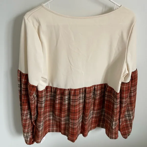 Cupshe Cream Top with Rust Plaid Hem and Sleeves - Image 4