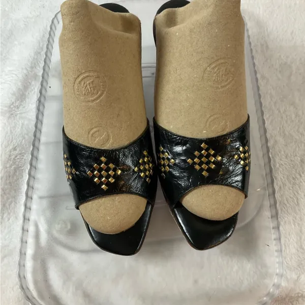 Black Leather Studded Brass Heels Slides Sandals Sz 8.5 Narrow made‎ in Italy - Image 2