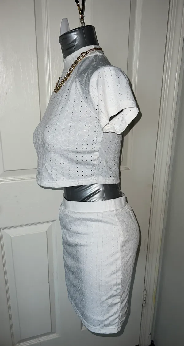 SheIn Turtle Neck Crop Top And Skirt Set - Image 4