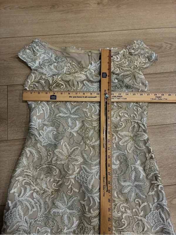 Tadashi Shoji Women’s Lace Off the Shoulder Maxi Formal Dress Metallic Size S - Image 3