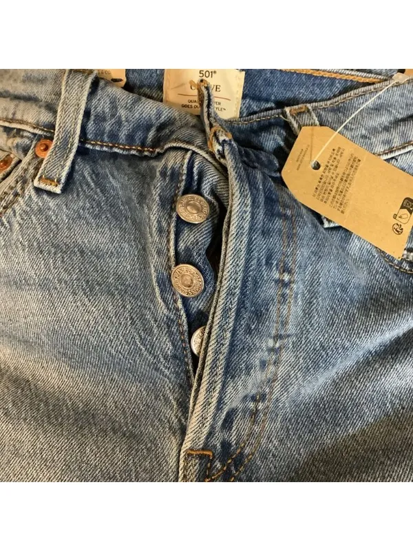 Levi’s Women 501 Size 28x28 Curve Button Closure Denim Jeans. New With Tags - Image 7