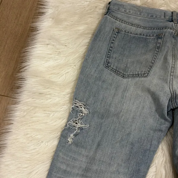 PacSun Boyfriend Jeans Light Wash Distressed‎ Ripped Raw Hem Women's Size 28 - Image 8