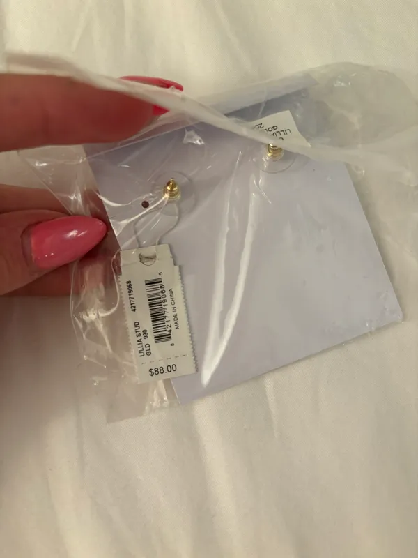 Kendra Scott Lillia Pink Butterfly Stud - Image 4