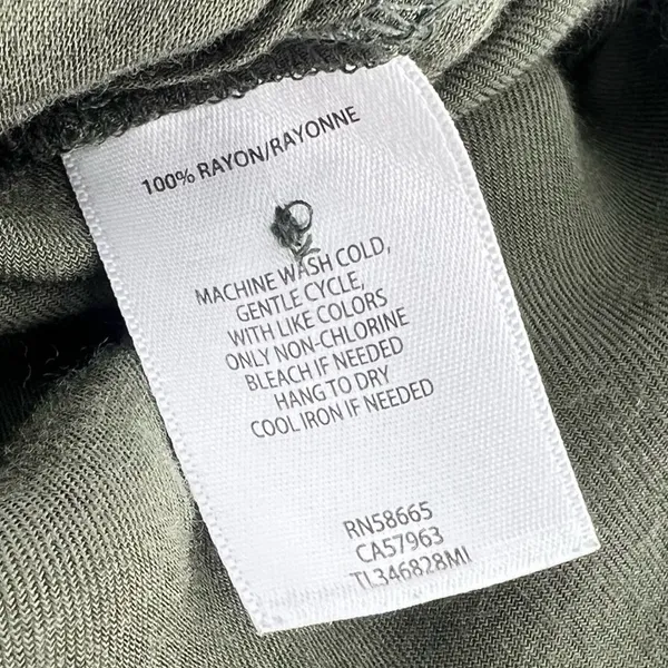 Leith Ruffle Front Hi-Lo Blouse‎ Olive Green M - Image 7