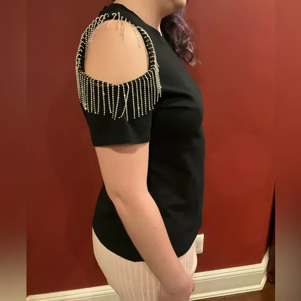 Cold Shoulder Finge Top Black Size L - Image 6