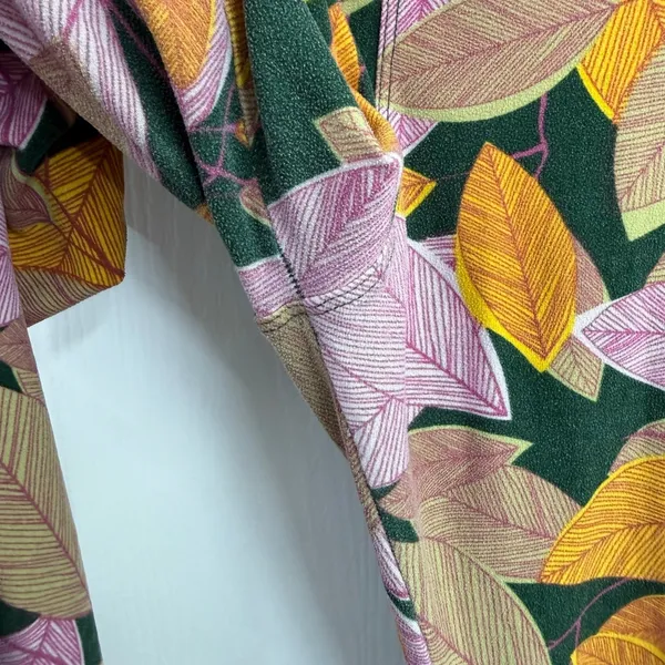 Lularoe green multicolor leaf print soft‎ lightweight stretch leggings pants XL - Image 4
