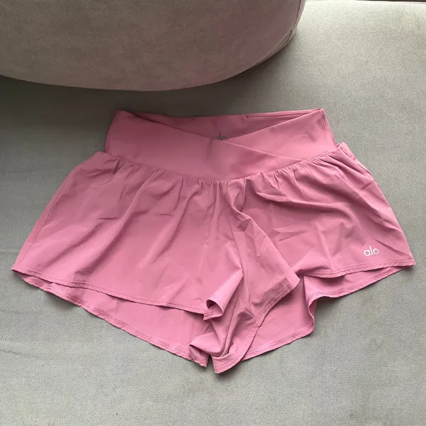 Alo Yoga V-Cute Running Short Pink Wild Rose XS - Image 2