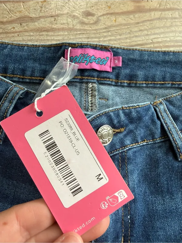 Edikted Flare Jeans size m nwt - Image 4