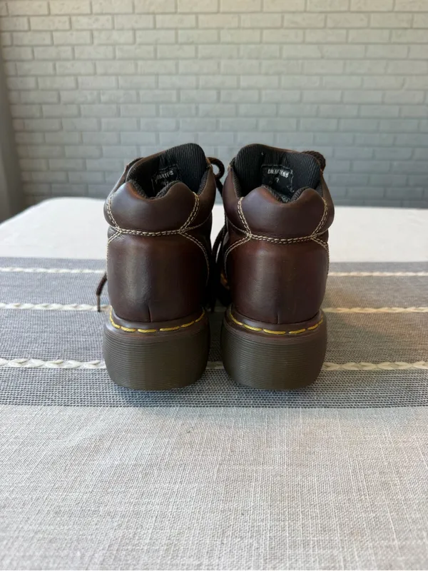 Vintage Y2K Dr. Martens 8542 Brown Leather Chunky Boots Made in England Size 9 - Image 6
