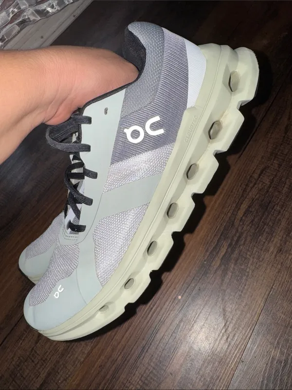 On Cloudrunner running sneakers in the Frost/Aloe colorway - Image 5