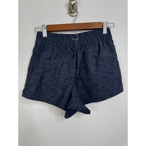 Vuori‎ Clementine Shorts Womens XS Charcoal Grey Abstract Print Running VW367 - Image 2