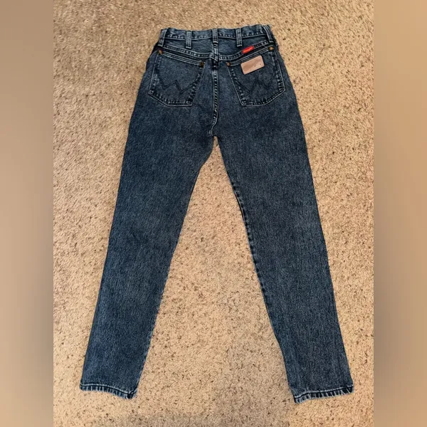 Wrangler Dark Blue Jeans size 9X32 - Image 2