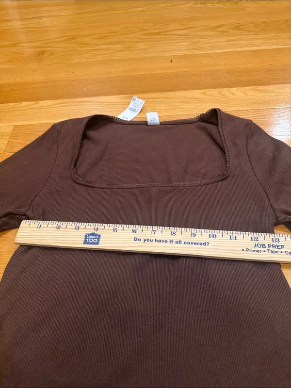 NWT Old Navy long sleeve square neck top size medium. - Image 3