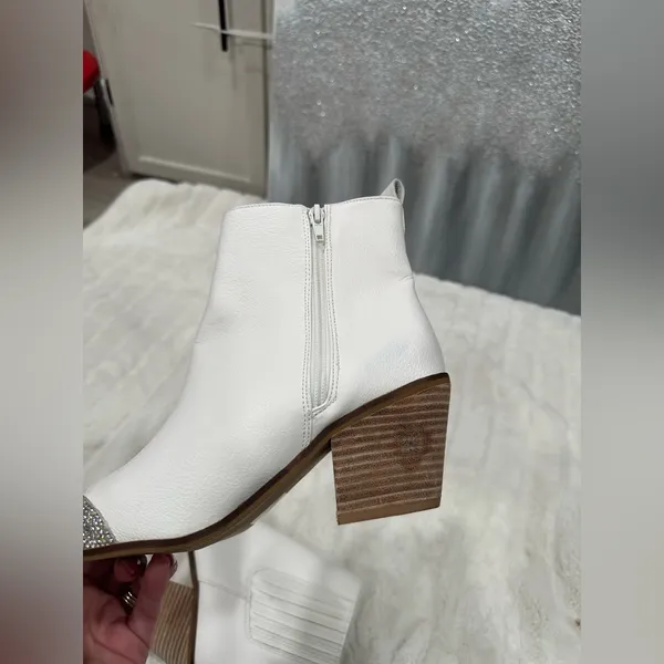 Buckle Beast Fashion Deanna Ankle Boot Size 7.5 - Image 9