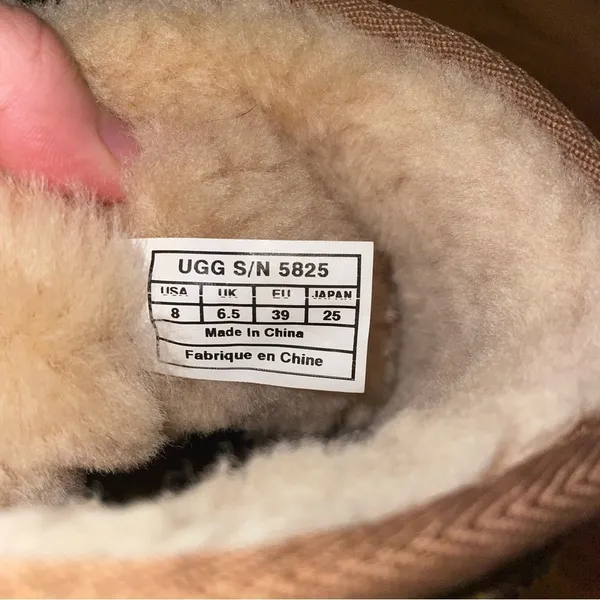 UGG Classic Short Chestnut Brown Size 8 - Image 3