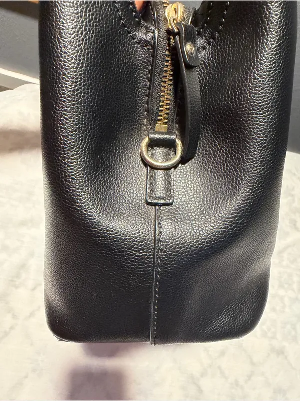 kate spade Black Leather Tote with Gold Hardware NON STRAP. - Image 6