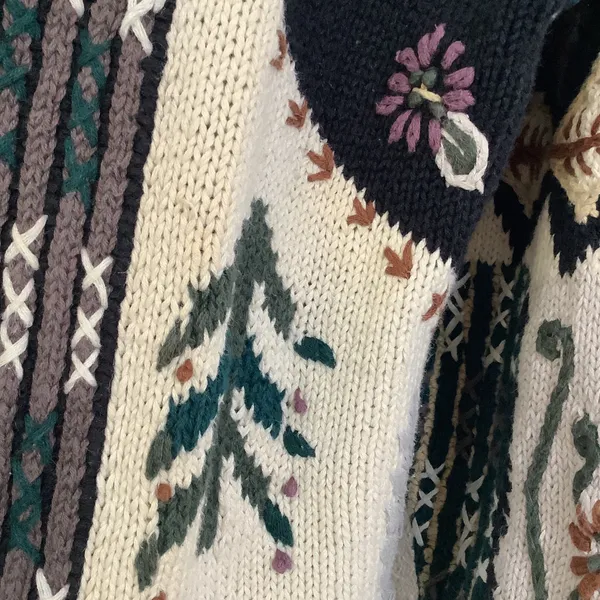Vintage 90s Patchwork Knitted Retro Embroidered Cottagecore Goblincore Sweater S - Image 7