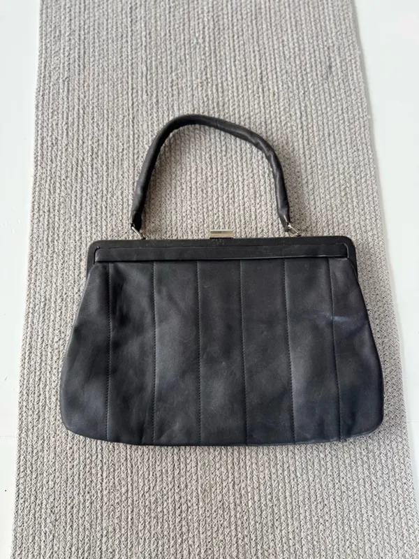 Vintage 60s 70s Black Leather Shoulder Bag Purse - Image 2