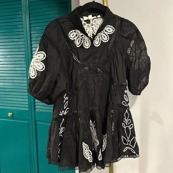 Anthropologie x Forever NWT That Girl Embroidered high neck Blouse - XS - Image 7
