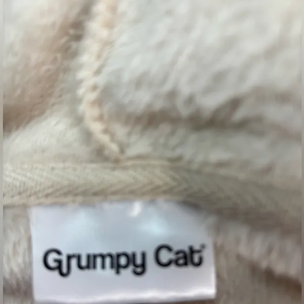 GrumpyCat 3X Cosplay Fleece Zip Front Costume Sleepwear - Image 7