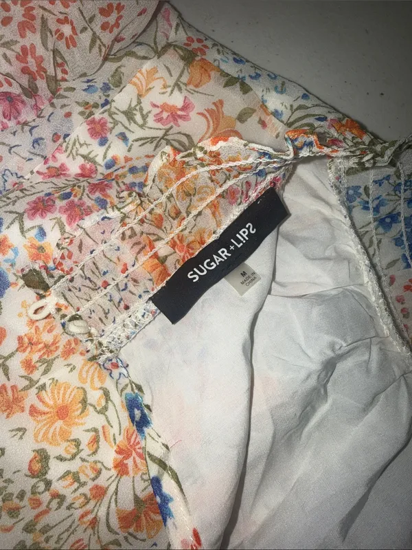 Sugarlips White Multi Floral Ruffle Sleeve Top - Image 5