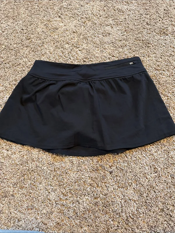 Nike Women’s Black & Gray Heather Tankini Top with Black Swim Skort - Image 10