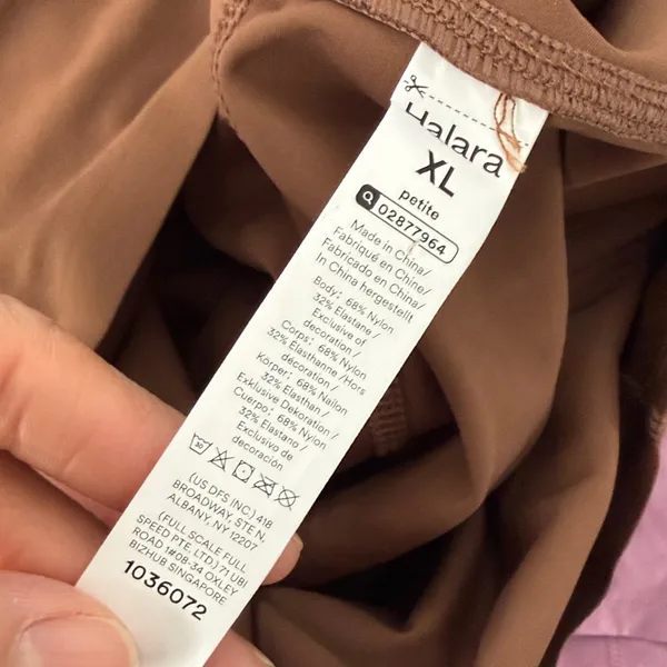 HALARA Ultra sculpt Flared Yoga Pants Size XL Compression High rise Wide Leg - Image 4