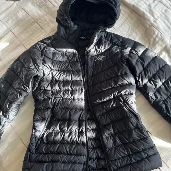 Arcteryx Women’s Cerium LT Hoody Down Puffer Coat black XS - Image 2