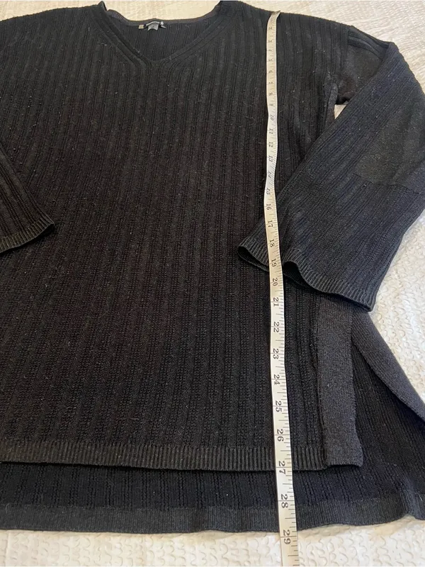 Smartwool Women's Shadow Pine V-Neck Rib Sweater in black M women - Image 7