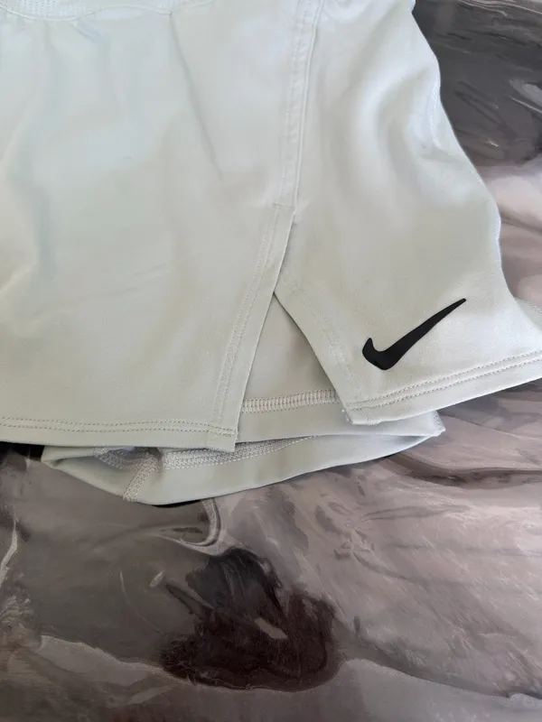 Falda Short Nike Dri-FIT Tenis Mujer XS Nueva - Image 2