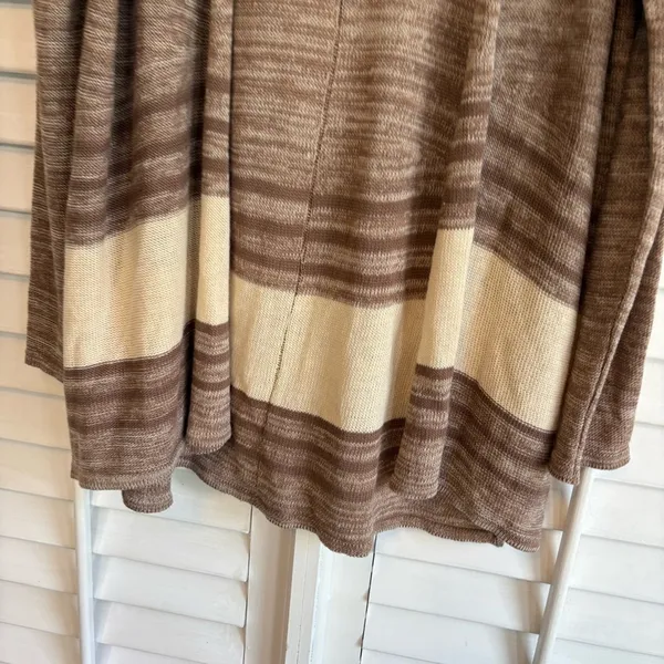 Cato Tan And Cream Cardigan‎ Size Large - Image 3