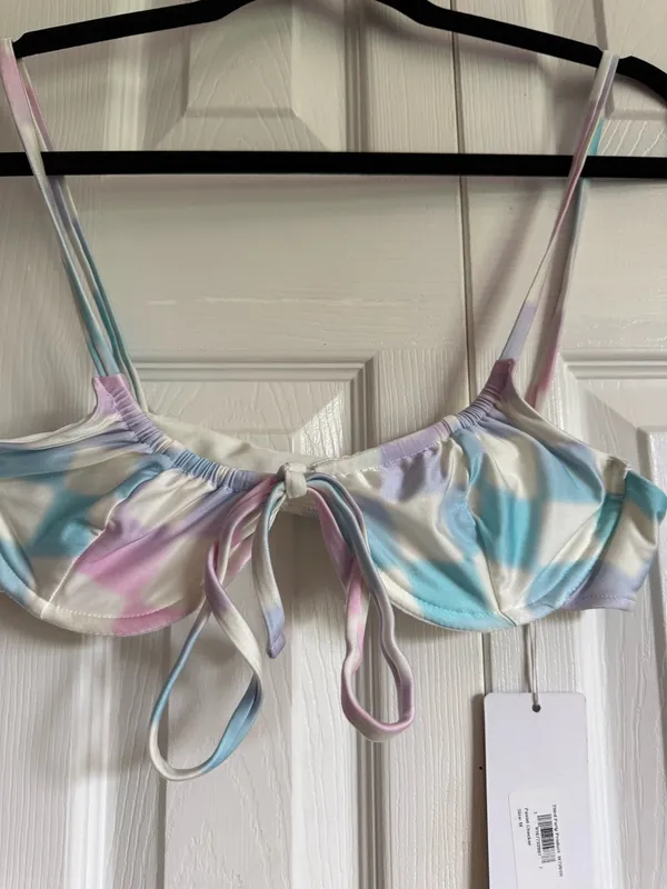 Frankie's Bikinis x Alo Pastel Checker Bikini top Medium - Image 6