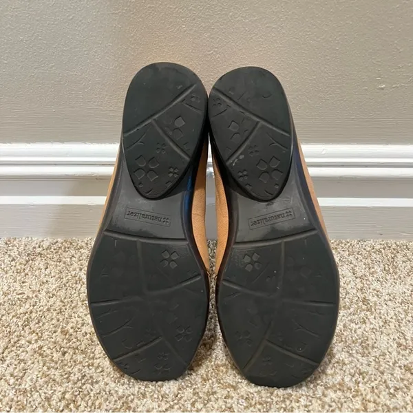 Naturalizer N5 Comfort Sz 7W Brown leather Women’s Mary Jane Shoes w/ Strap - Image 7