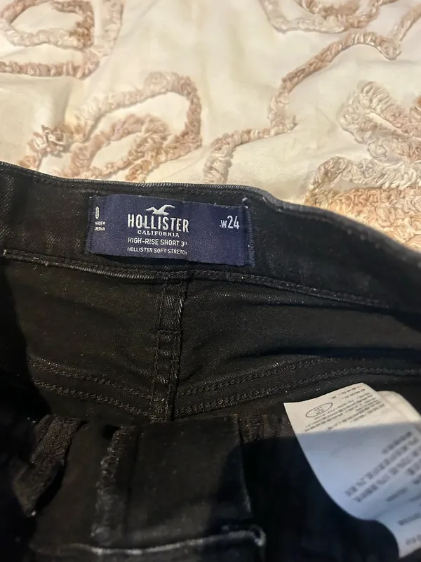 Hollister Jean Shorts Black High Rise - Image 2