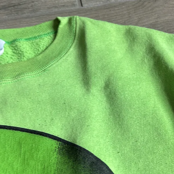Six flags looney tunes Martian green pullover sweatshirt Size L - Image 5